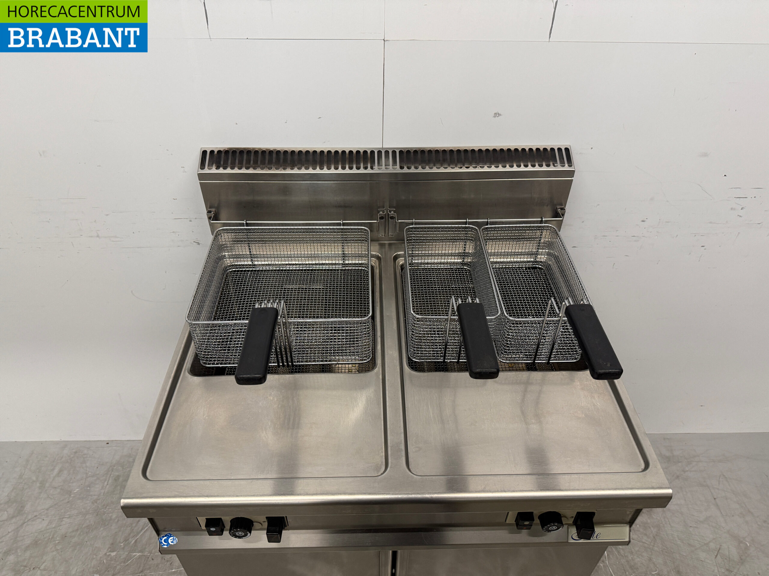 RVS Elite Dubbele Friteuse 2 x 15 liter GAS Horeca - Afbeelding 4