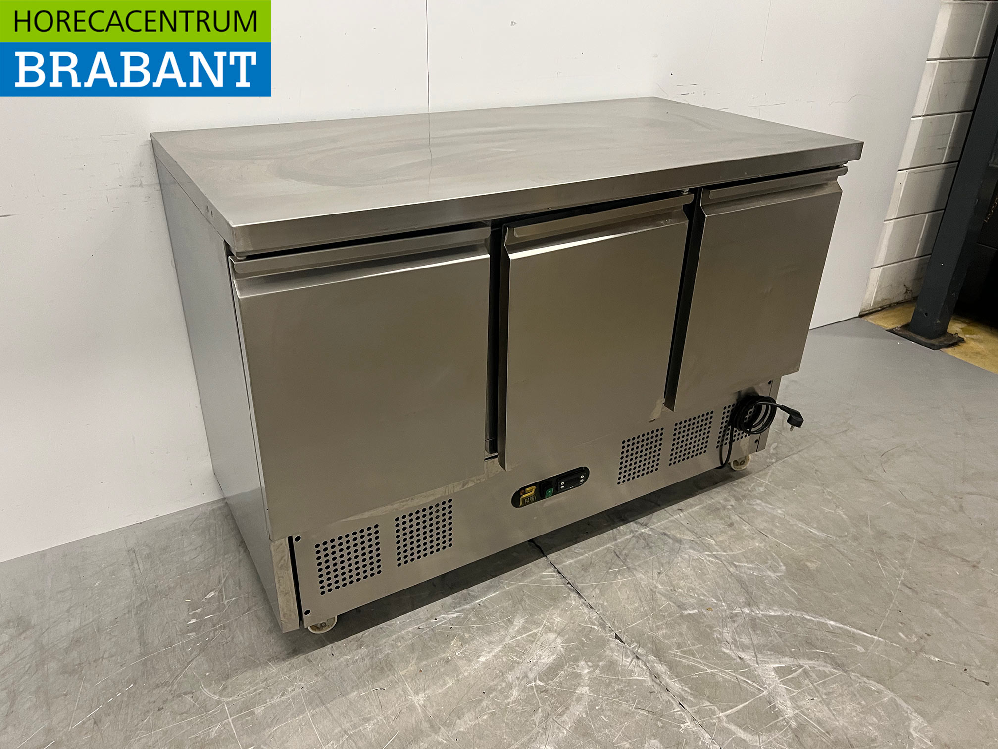 RVS Parry Verrijdbare Koelwerkbank 3 Deuren 137 cm 230V Horeca - Afbeelding 3