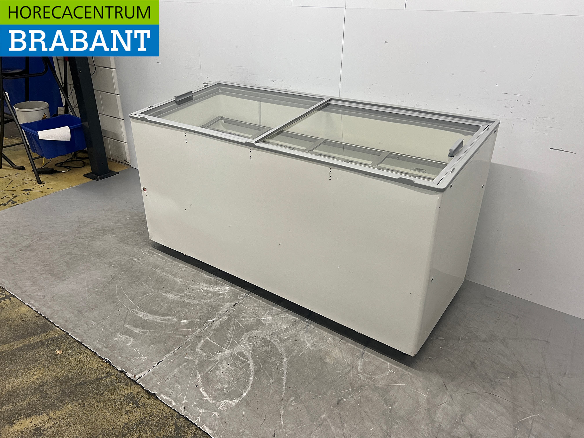 Verrijdbare Combisteel Cuba Schepijsvitrine 13 bakken 230V Horeca - Afbeelding 2