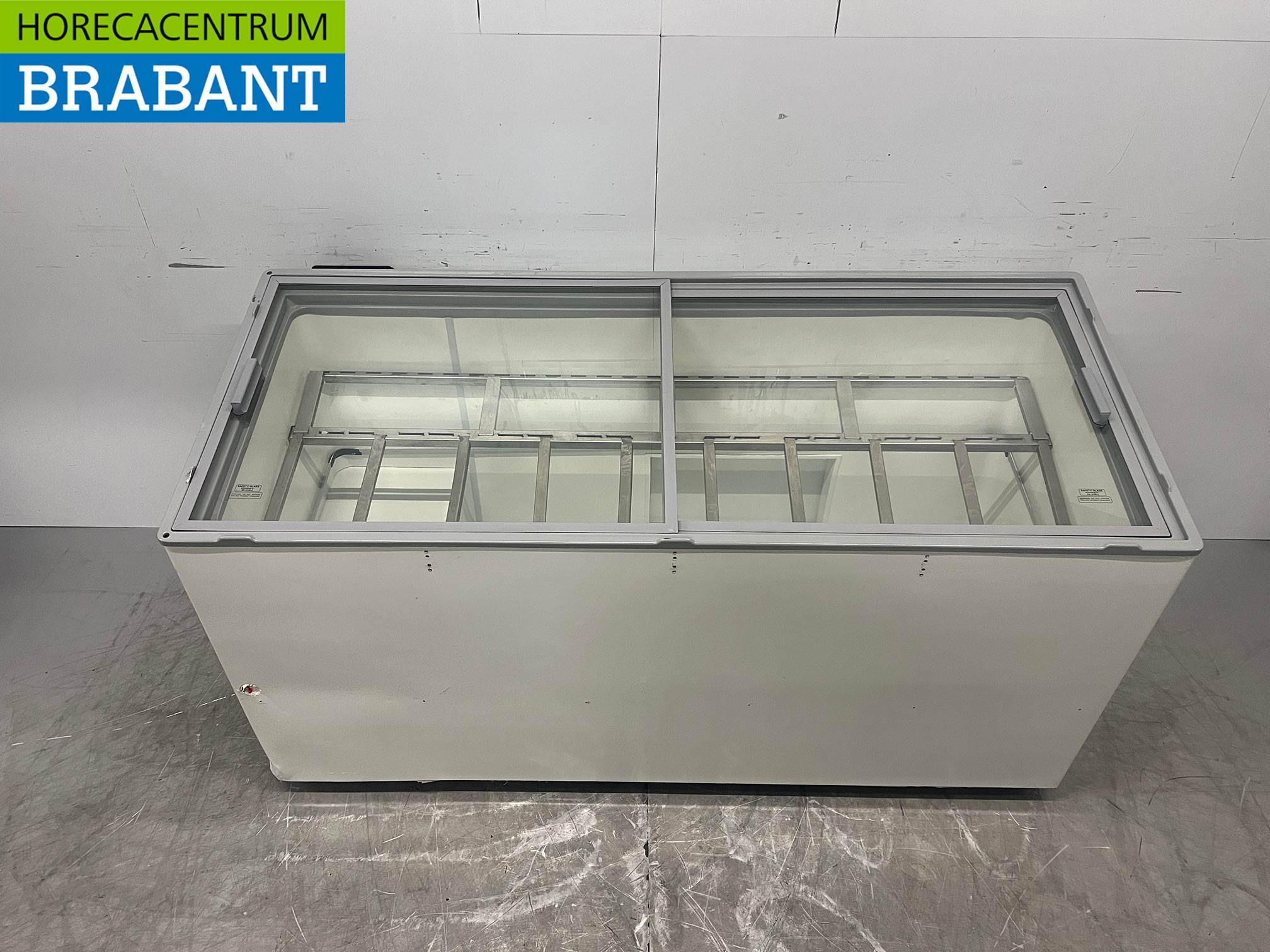 Verrijdbare Combisteel Cuba Schepijsvitrine 13 bakken 230V Horeca - Afbeelding 4