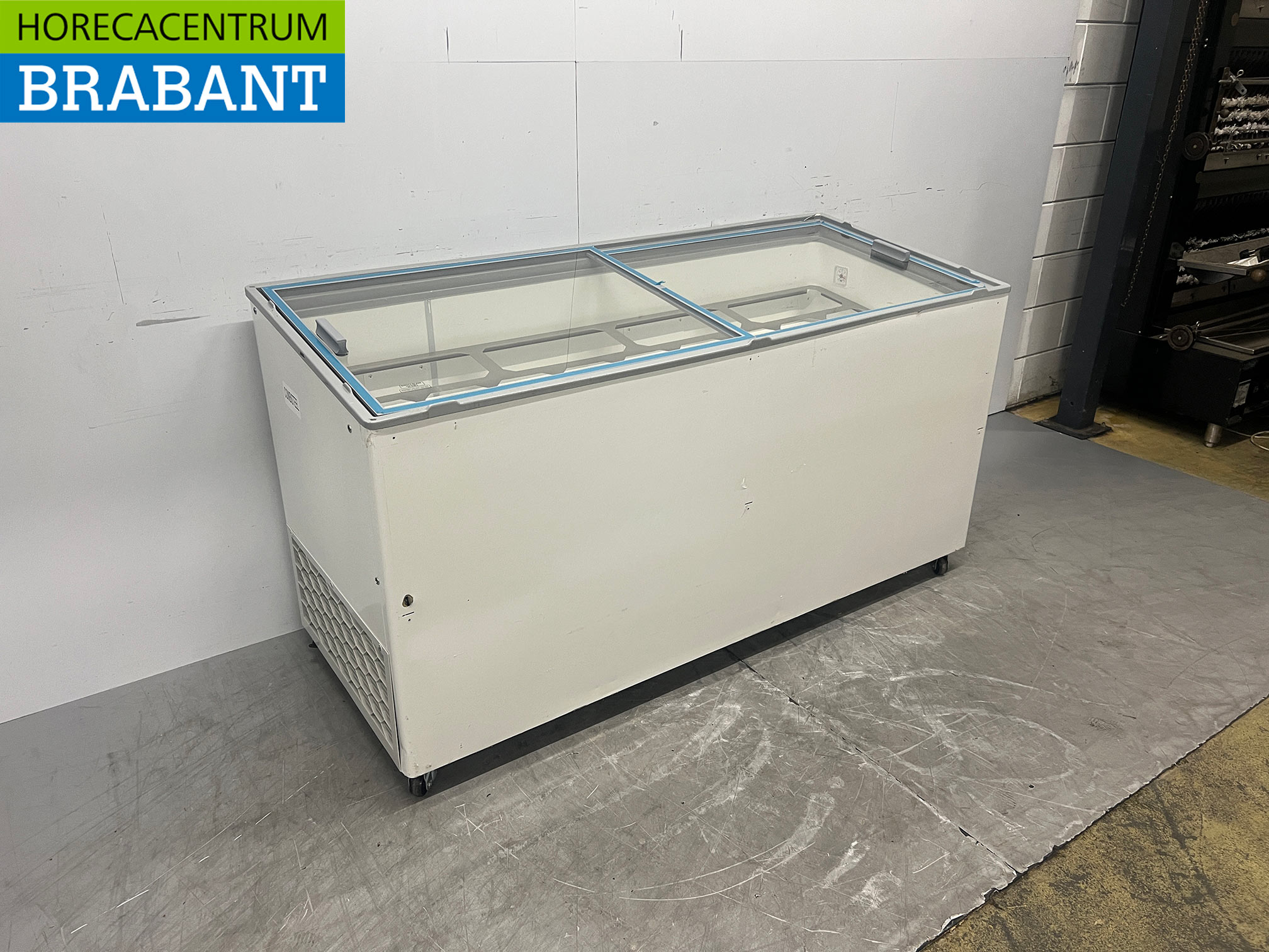 Verrijdbare Combisteel Cuba Schepijsvitrine 13 bakken 230V Horeca - Afbeelding 3