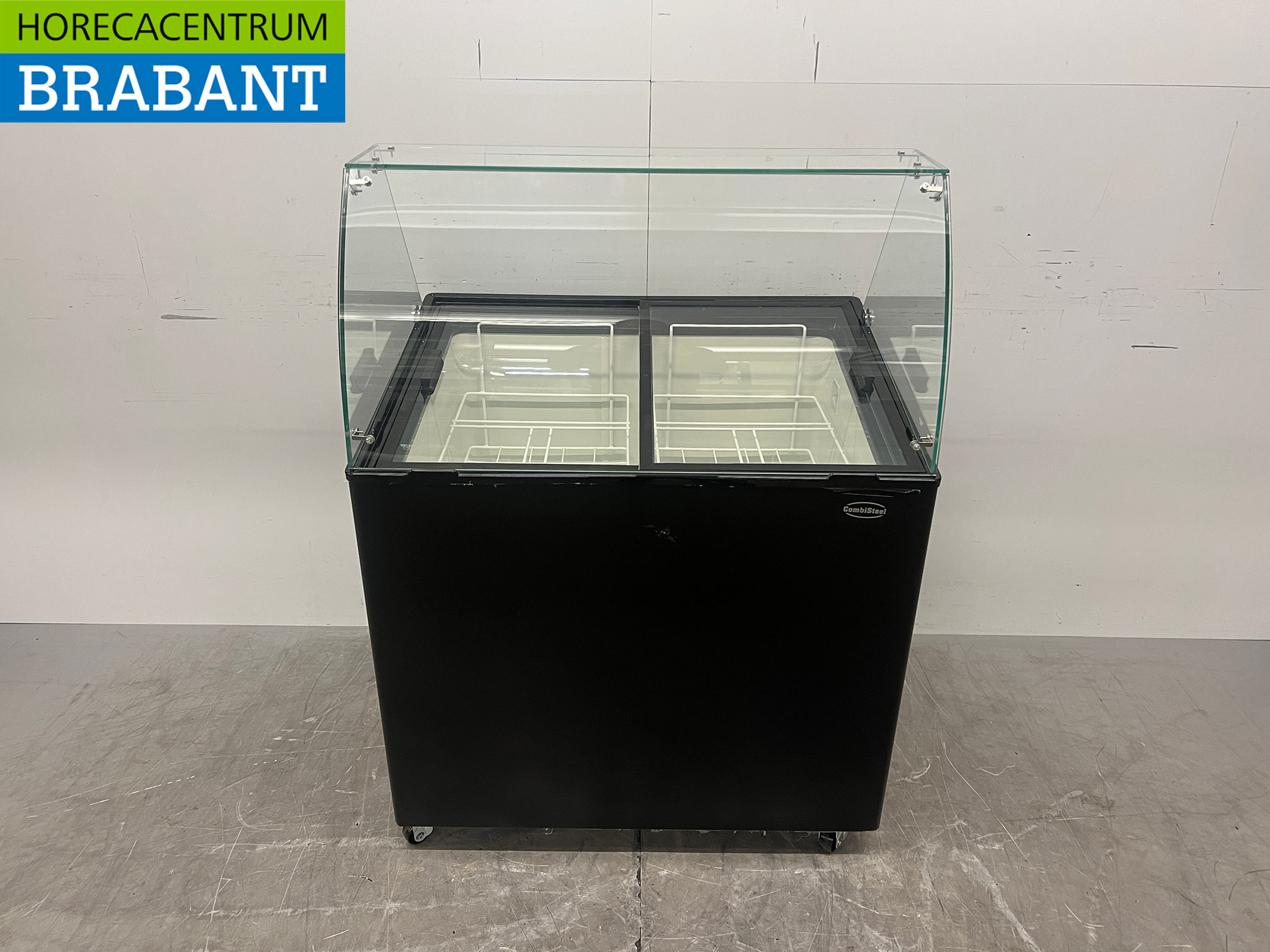 Verrijdbare Combisteel Corsica Schepijsvitrine 6 bakken 230V Horeca