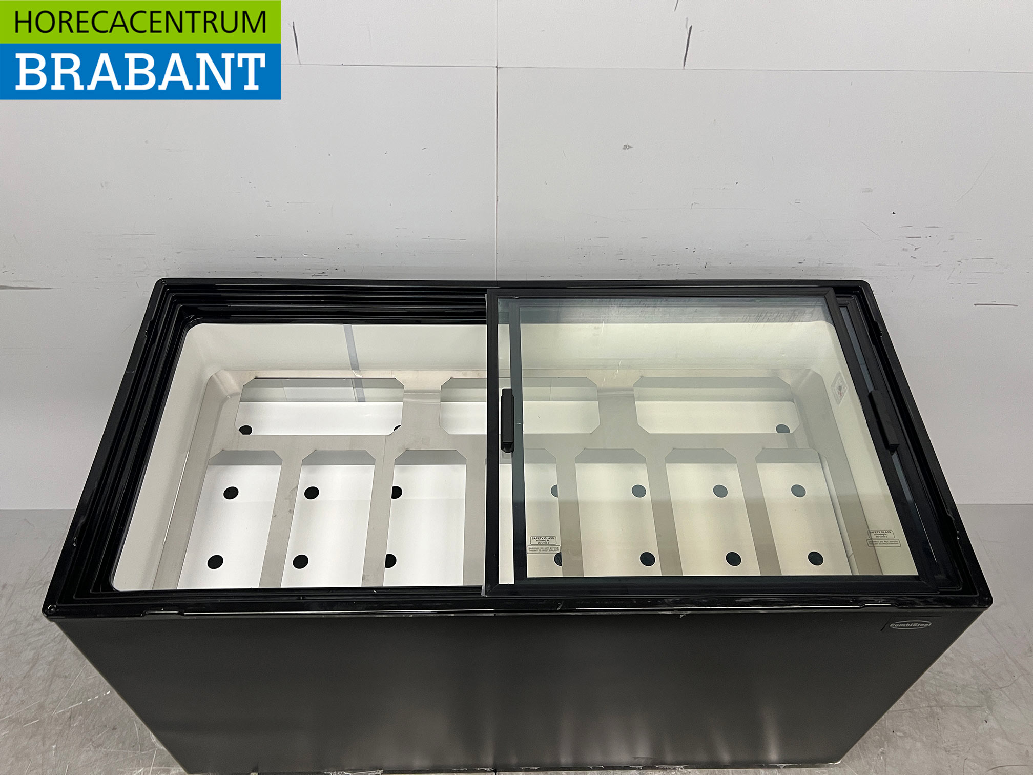 Verrijdbare Combisteel Tenerife Schepijsvitrine 10 bakken 230V Horeca - Afbeelding 4