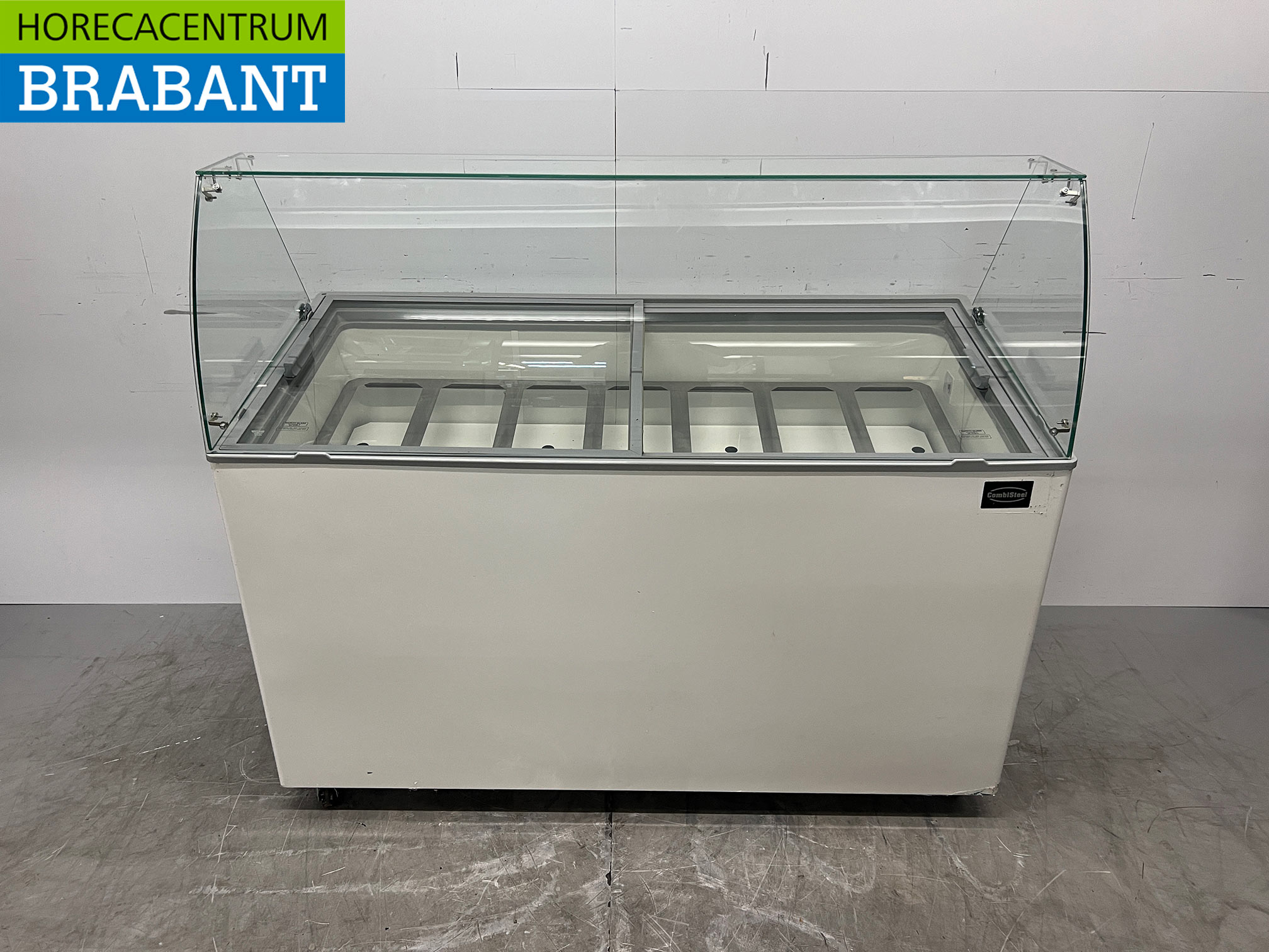 Verrijdbare Combisteel Tenerife Schepijsvitrine 10 bakken 230V Horeca