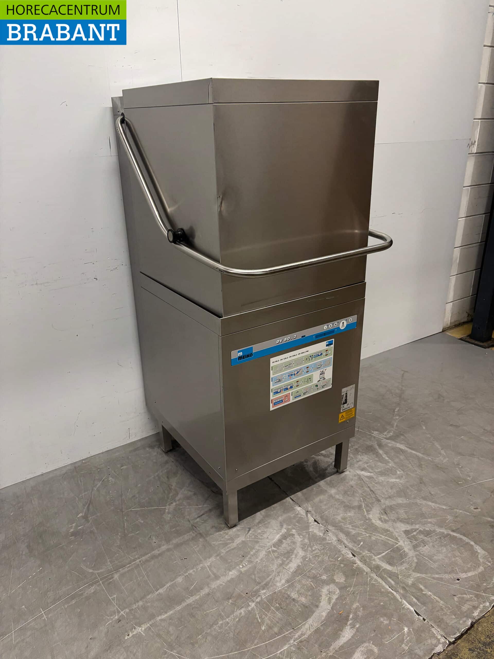 RVS Meiko Doorschuifvaatwasser met afvoerpomp 400V Horeca - Afbeelding 3