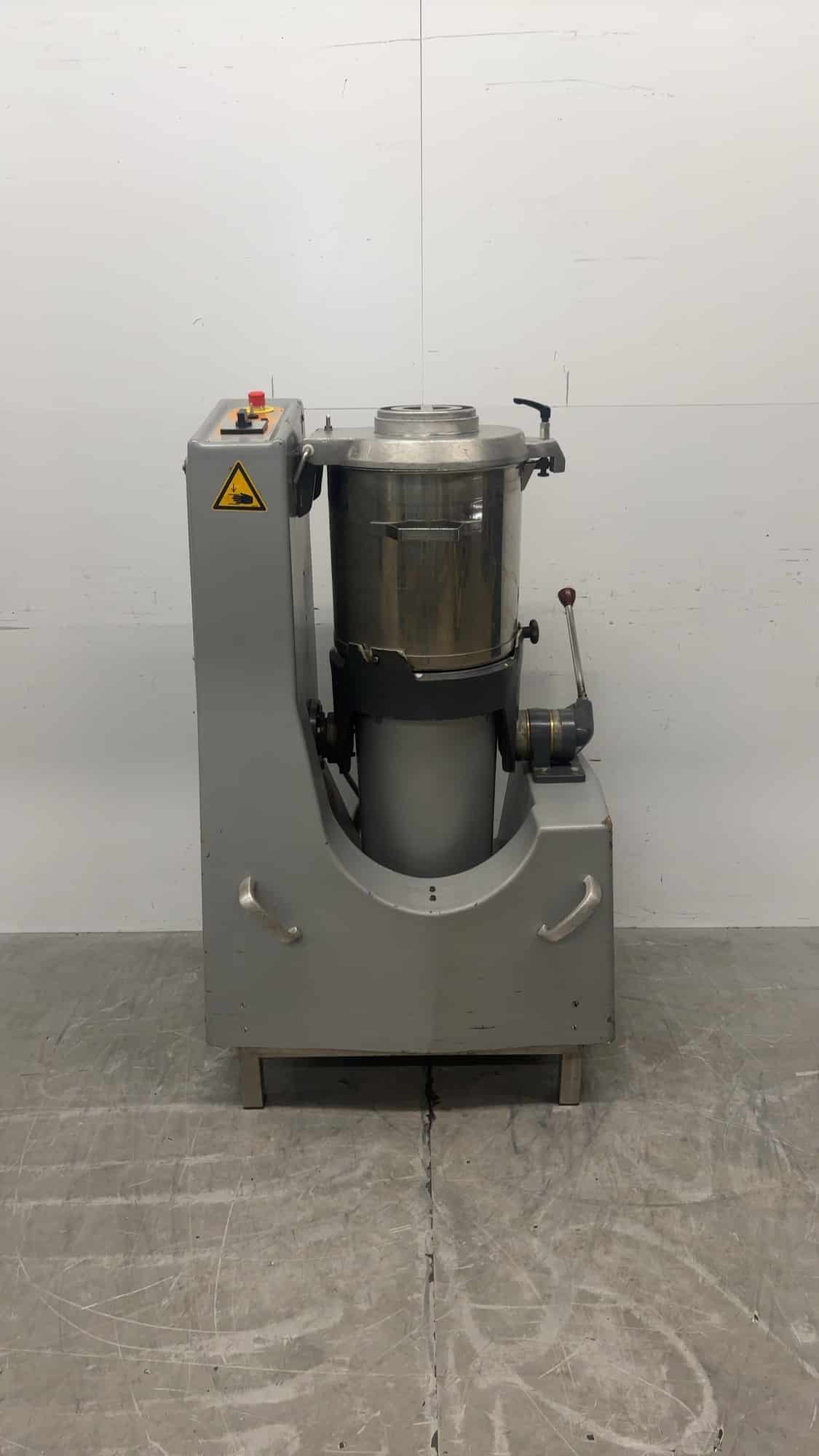 RVS Cutter 40 liter 9 kW 400V 80 x 58 x 134 cm Horeca