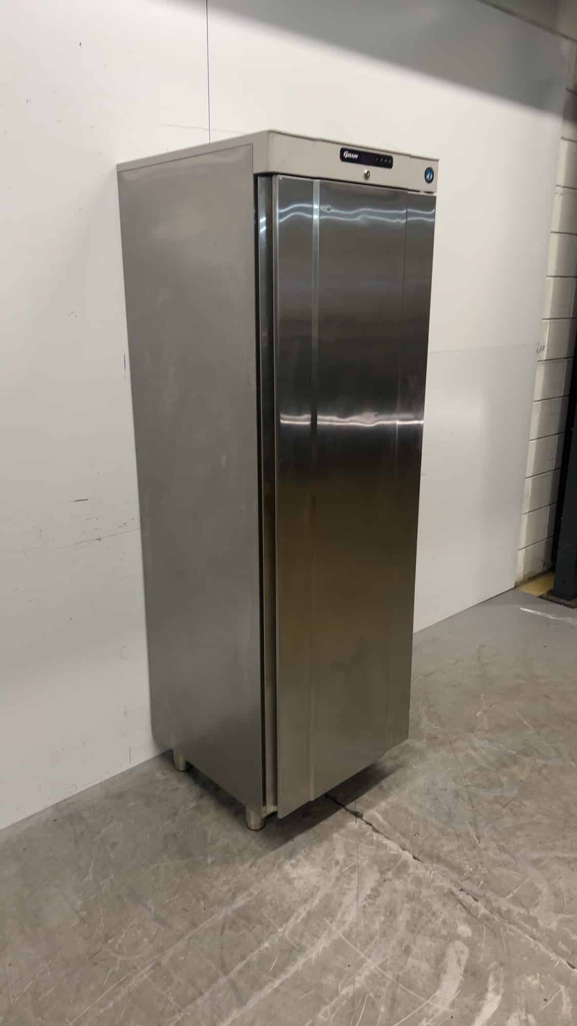 RVS Hoshizaki K420R Koelkast 76 liter 230V 60 x 64 x 187.5 cm Horeca
